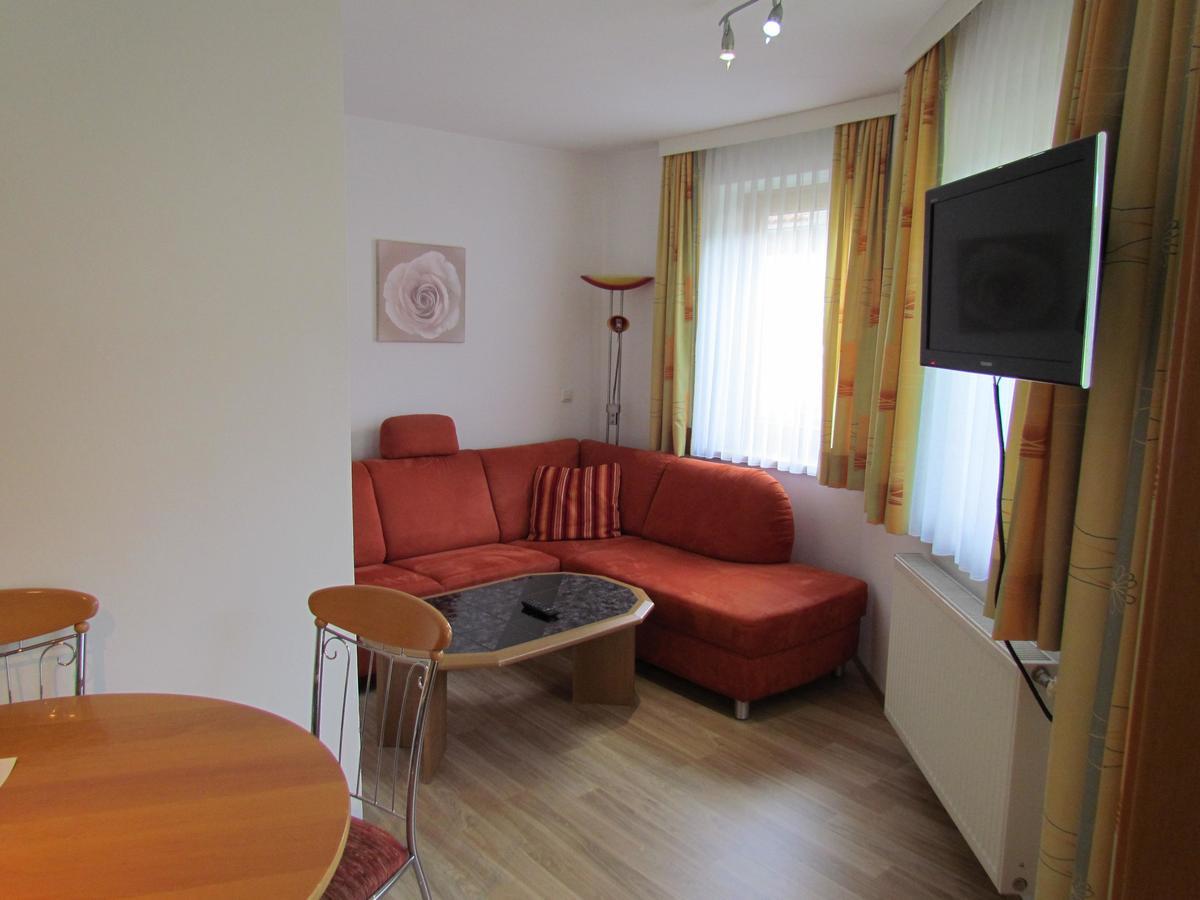 Haus Kathrin Apartamento Kaprun Exterior foto